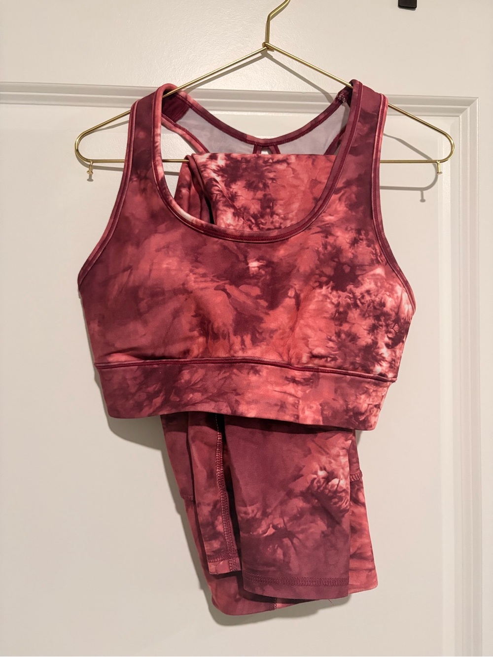 Fabletics Jessica Simpson Rose Tie-Dye Sports Bra & Leggings Set
